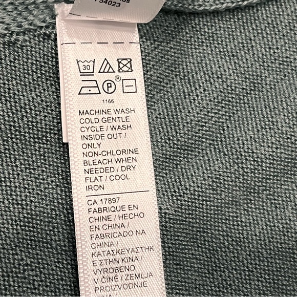 Athleta Minimalist Sweater Sleep Tank size Large - Picture 9 of 10